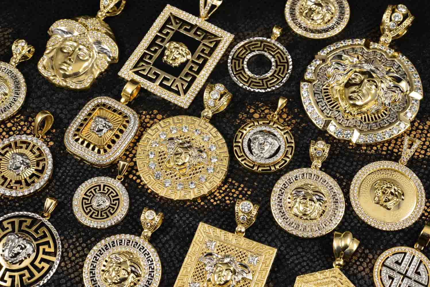 Exquisite Italian Gold and Diamonds