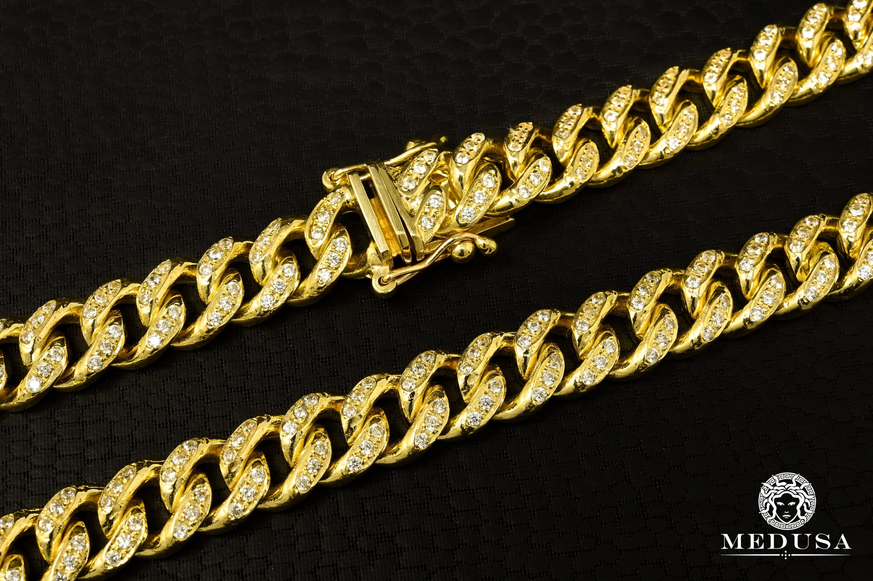 11mm Cuban Link Bracelet - Image 3