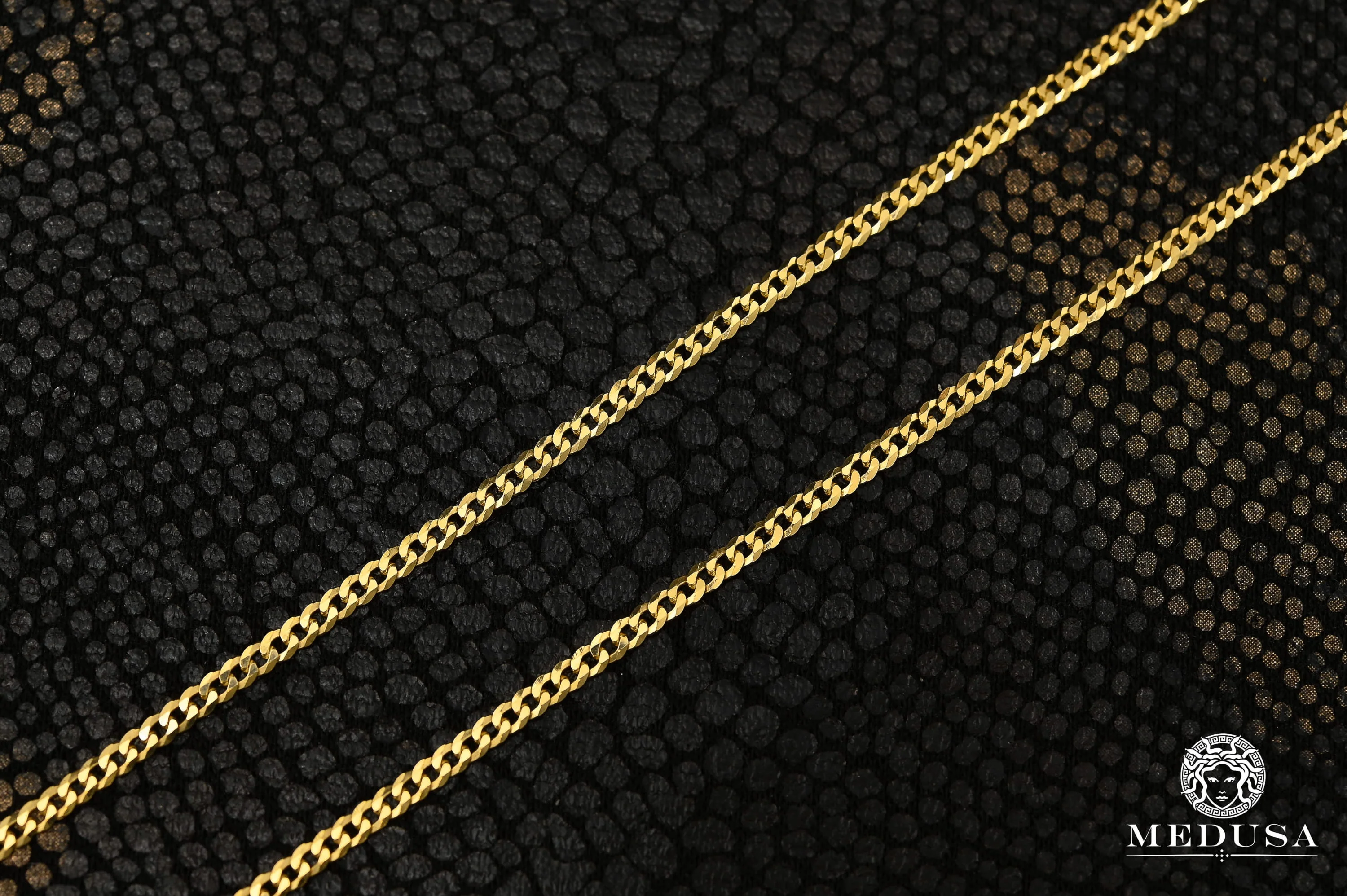 2mm Baby Flat Curb Link  - Image 3