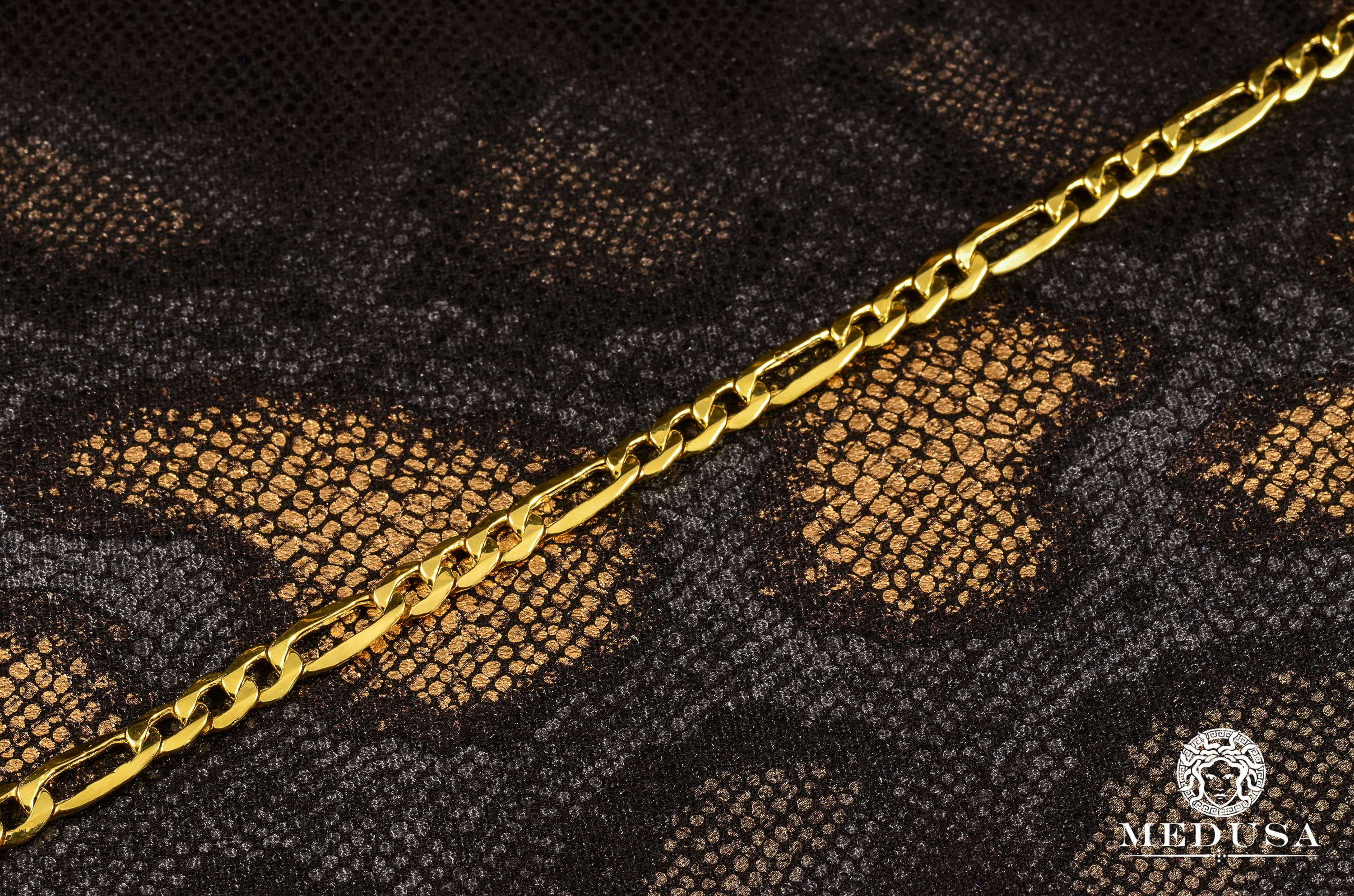 6.5mm Hollow Figaro Bracelet  - Image 2