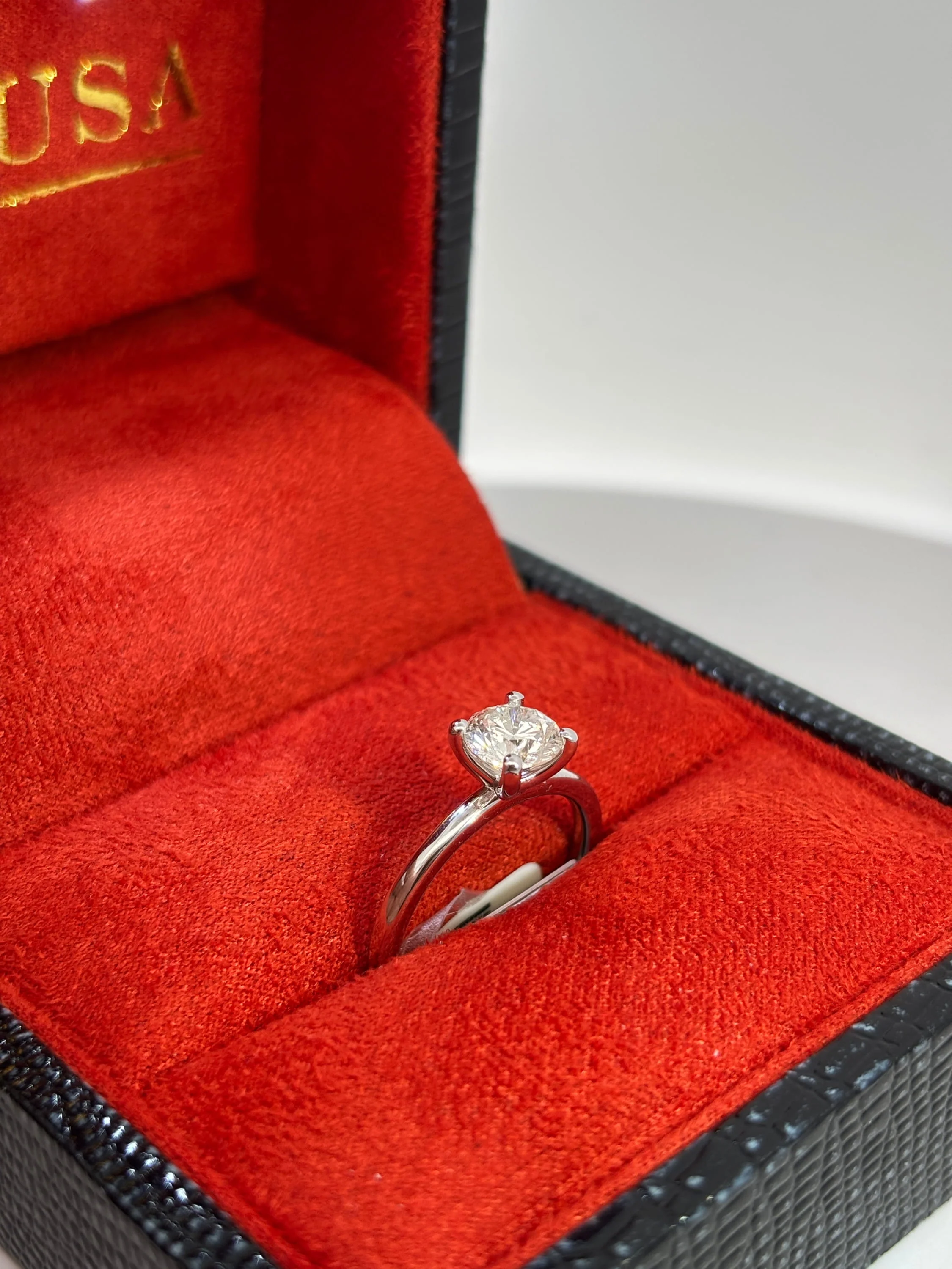 0.86Ct Diamond Ring - Image 2