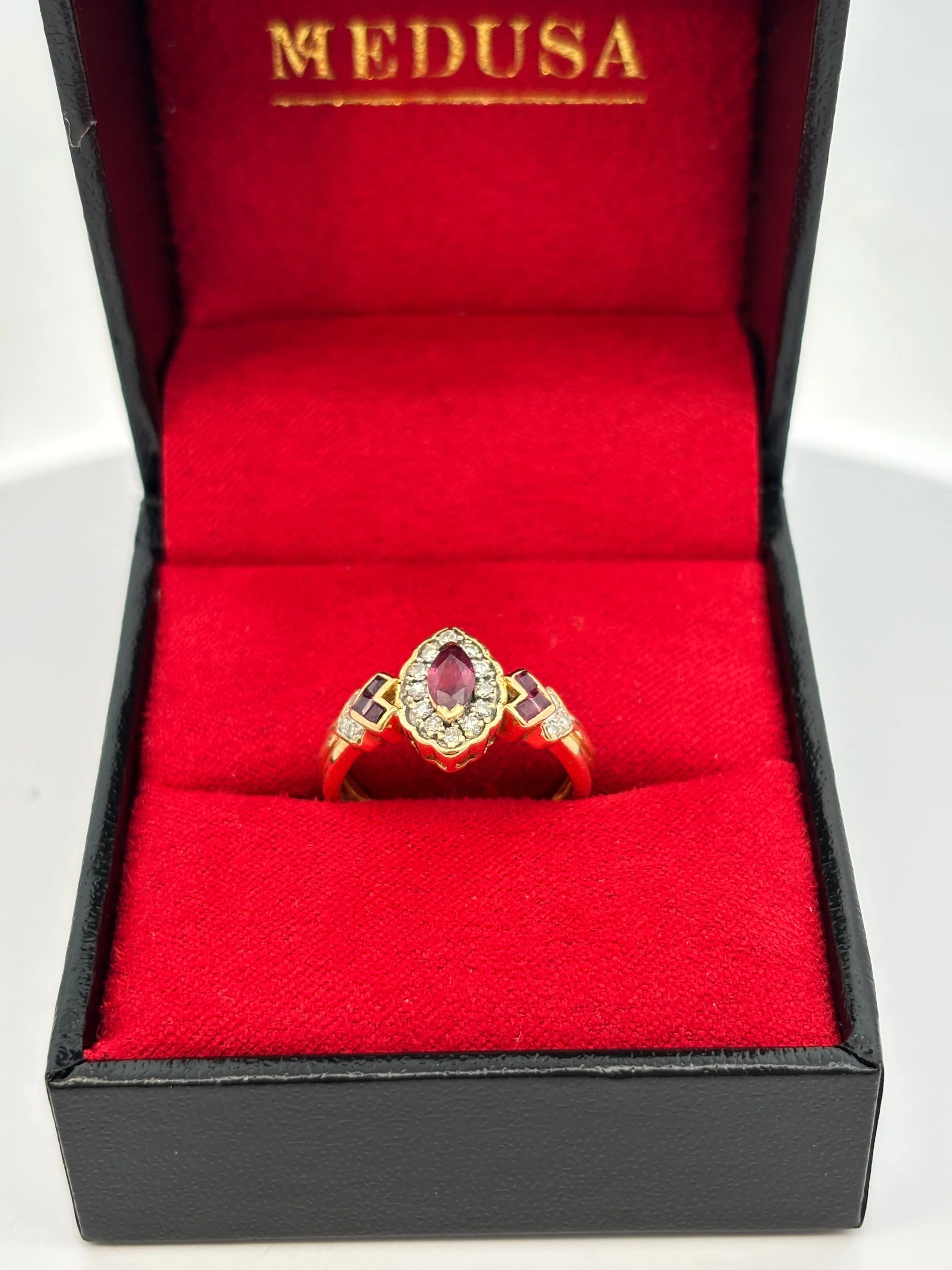 Bague diamant et rubis
