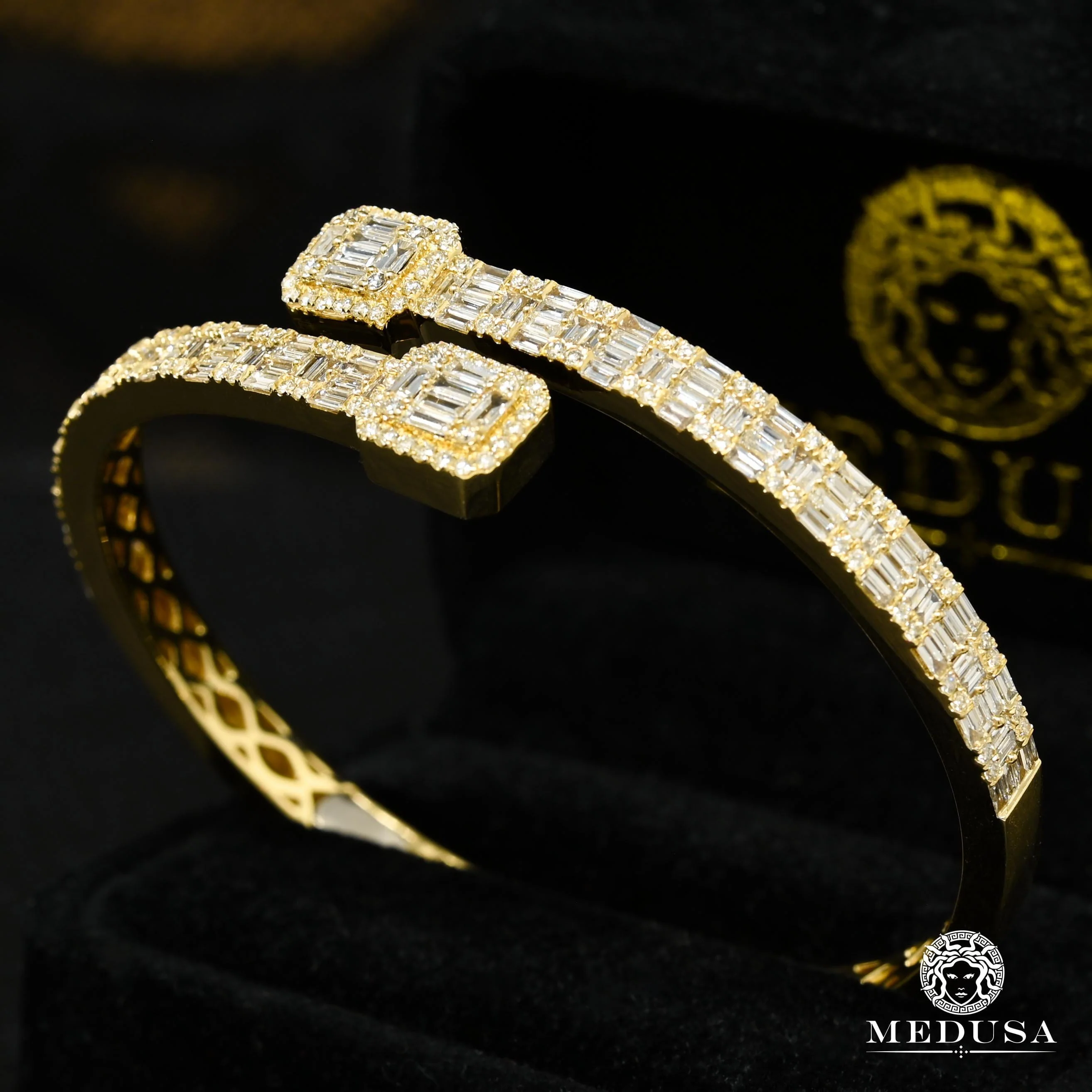 Bangle D4 - Diamond  - Image 5