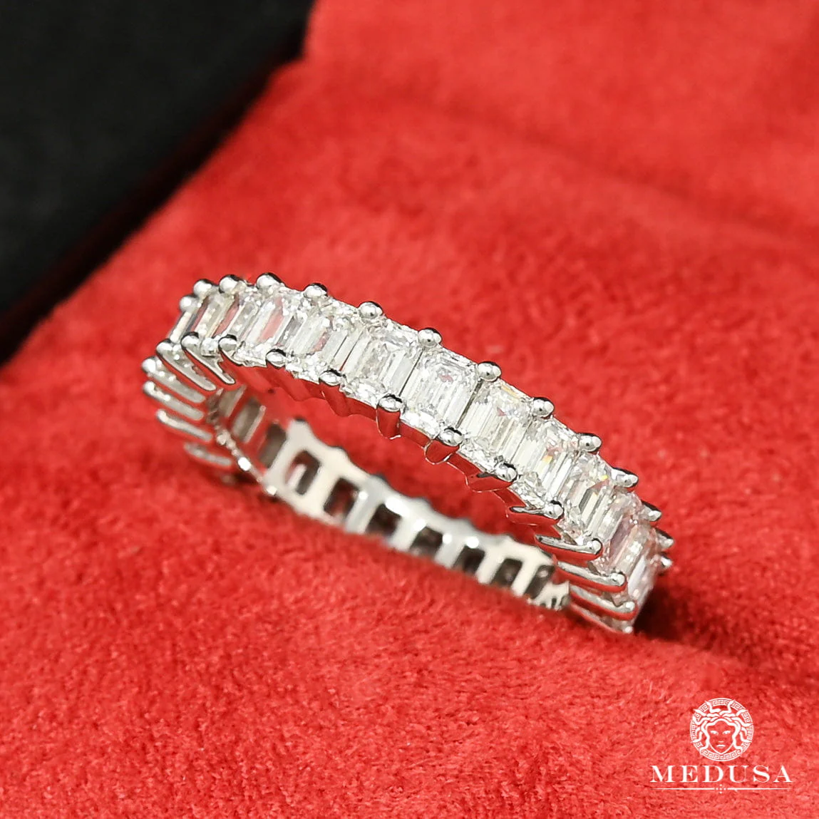 Eternity D2 - Emerald Cut 