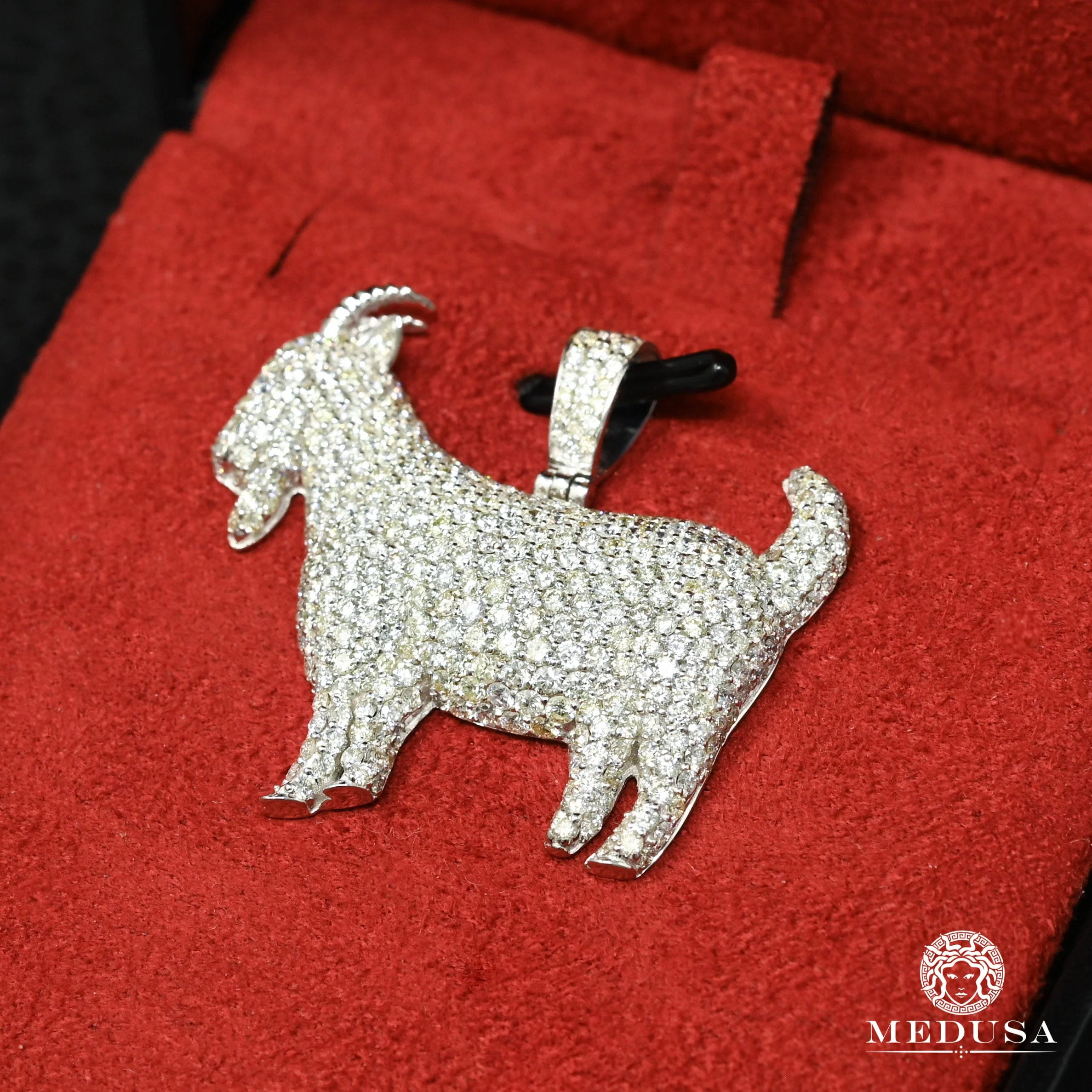 Goat D2 - Diamond - Image 2