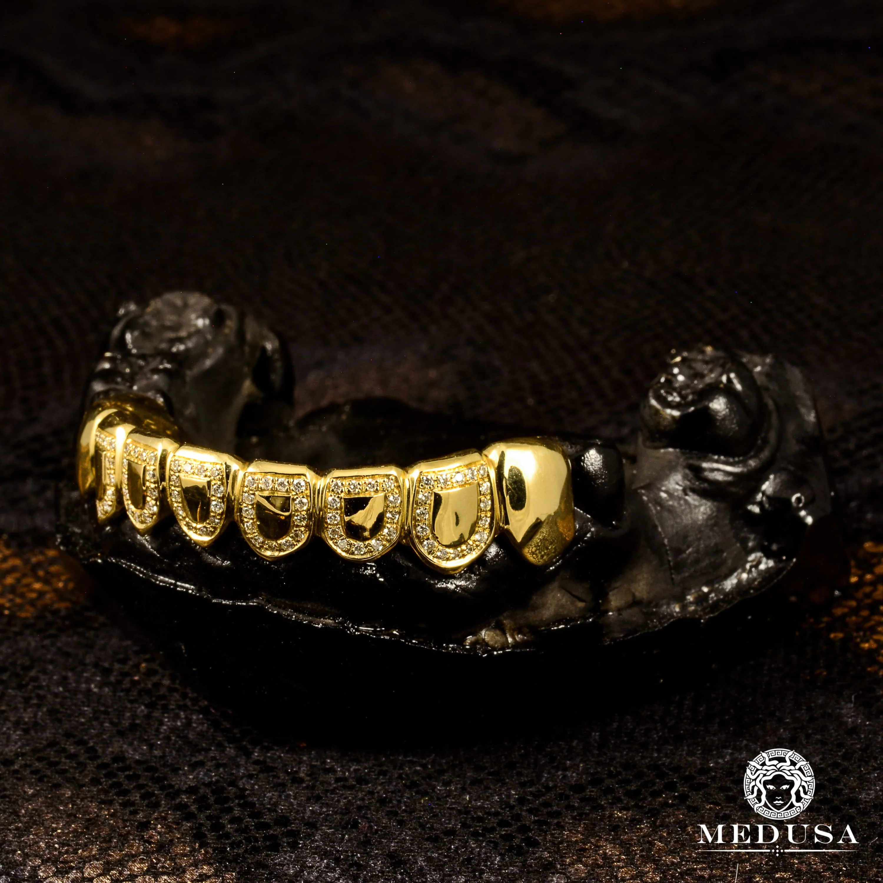 8 Teeth Diamond Open Face Grillz - Image 2
