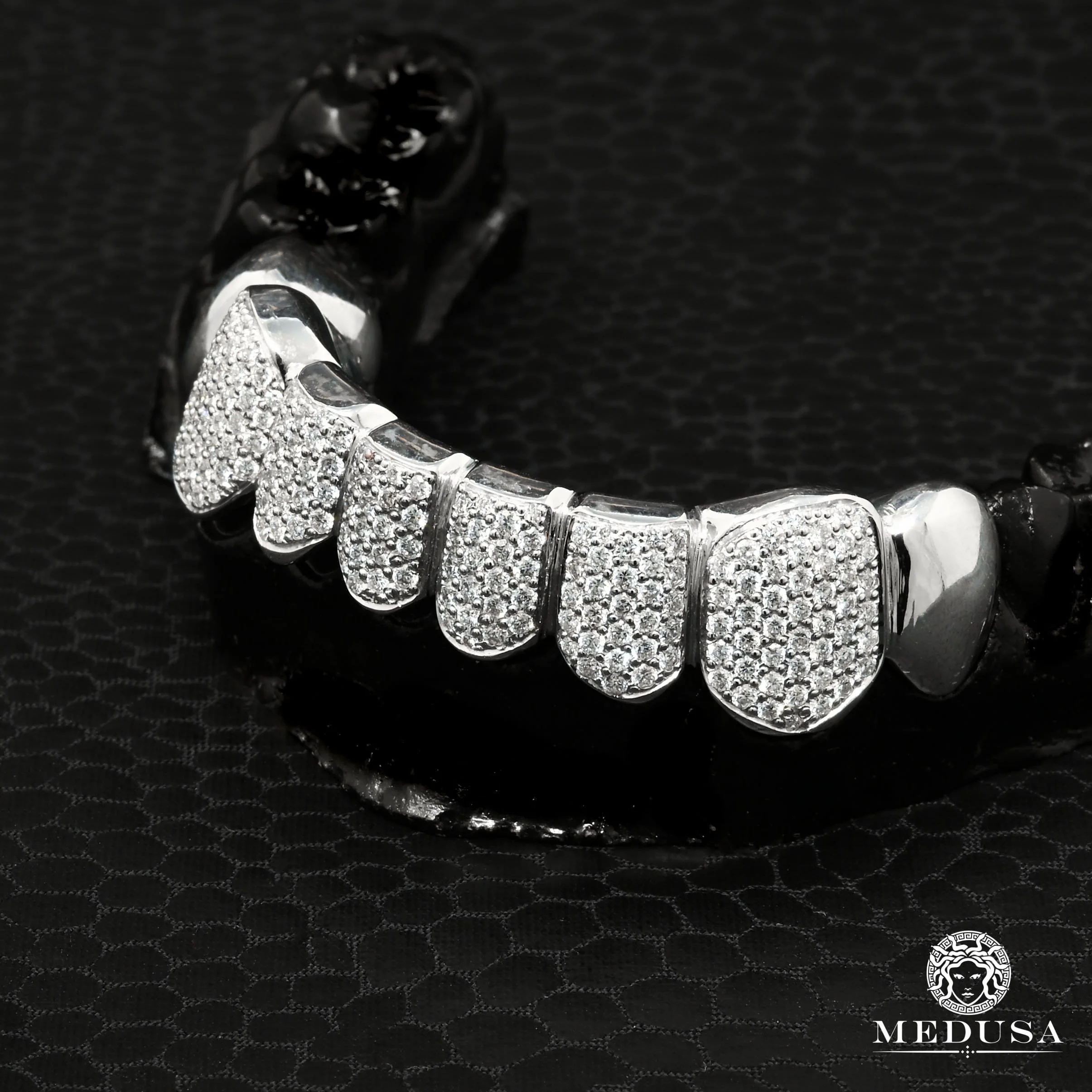 Grillz 8 Teeth Diamond PermaCut - Image 3