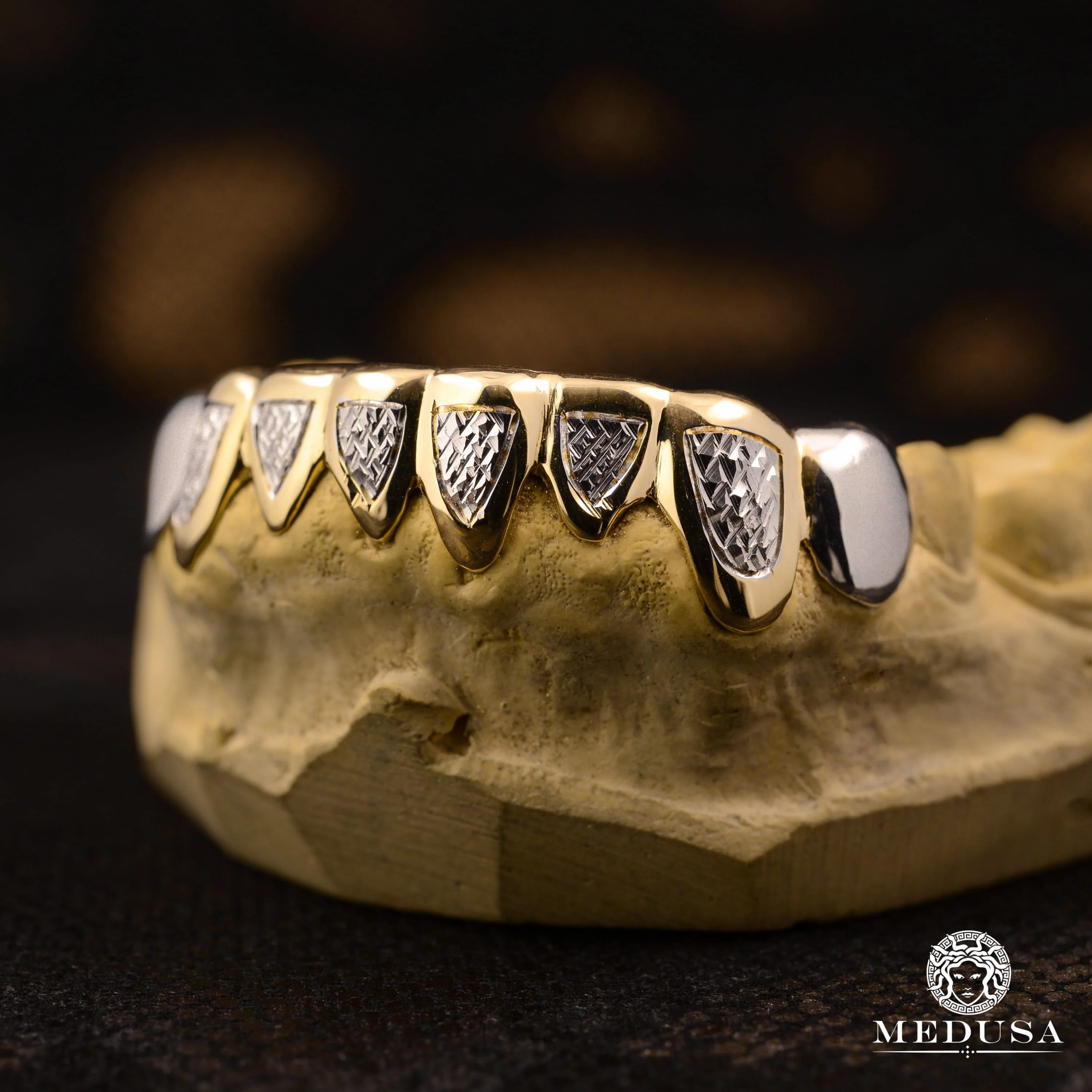 Grillz 8 Teeth Diamond Cut