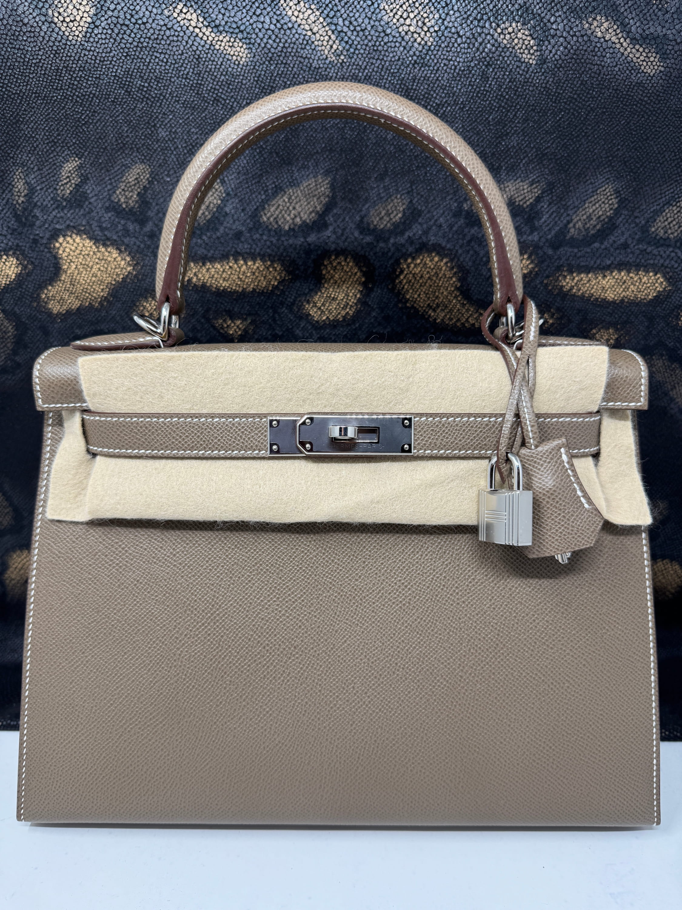 Kelly 28 Epsom Etoupe Palladium Hardware