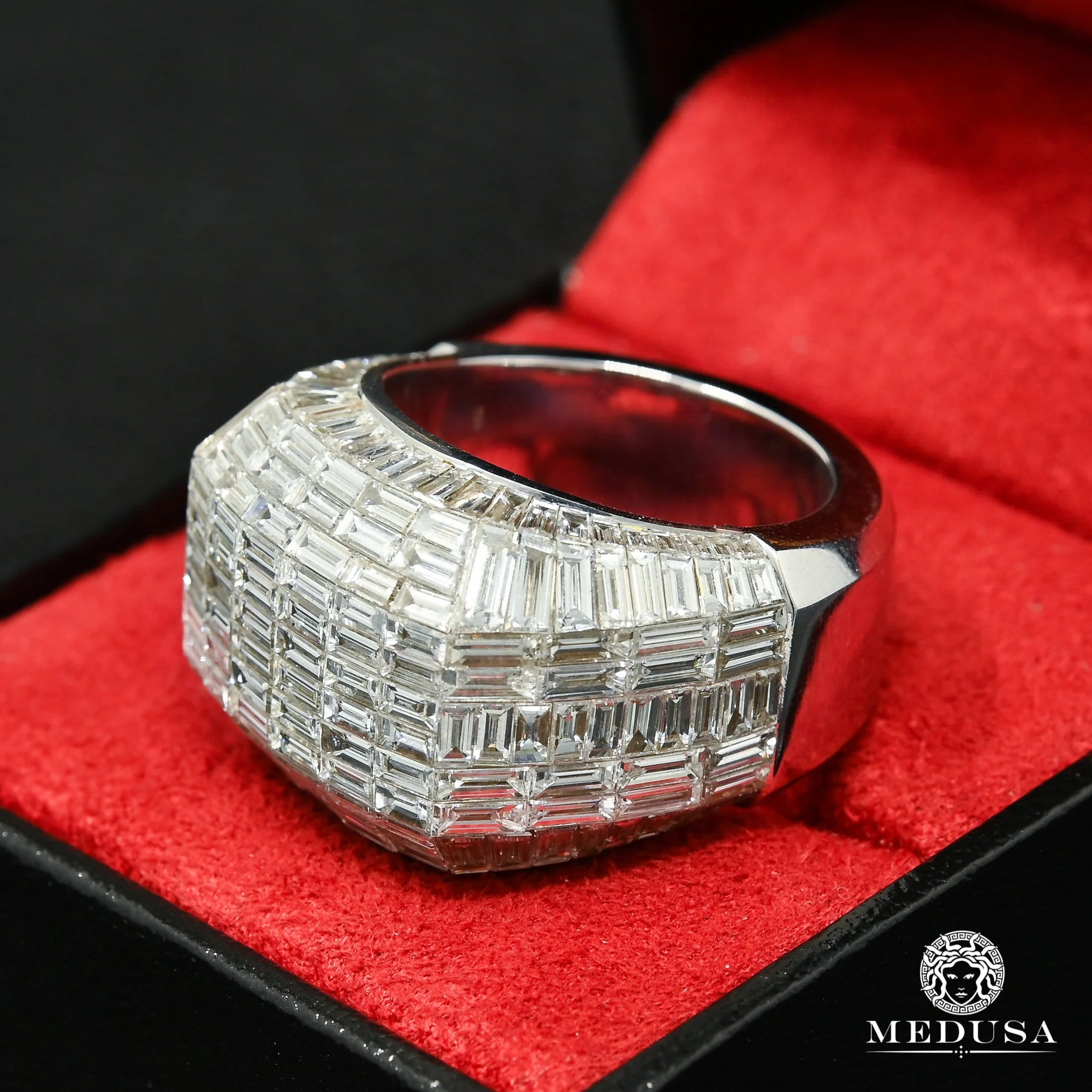 Luxurious D14 - Emerald Cut - Image 3