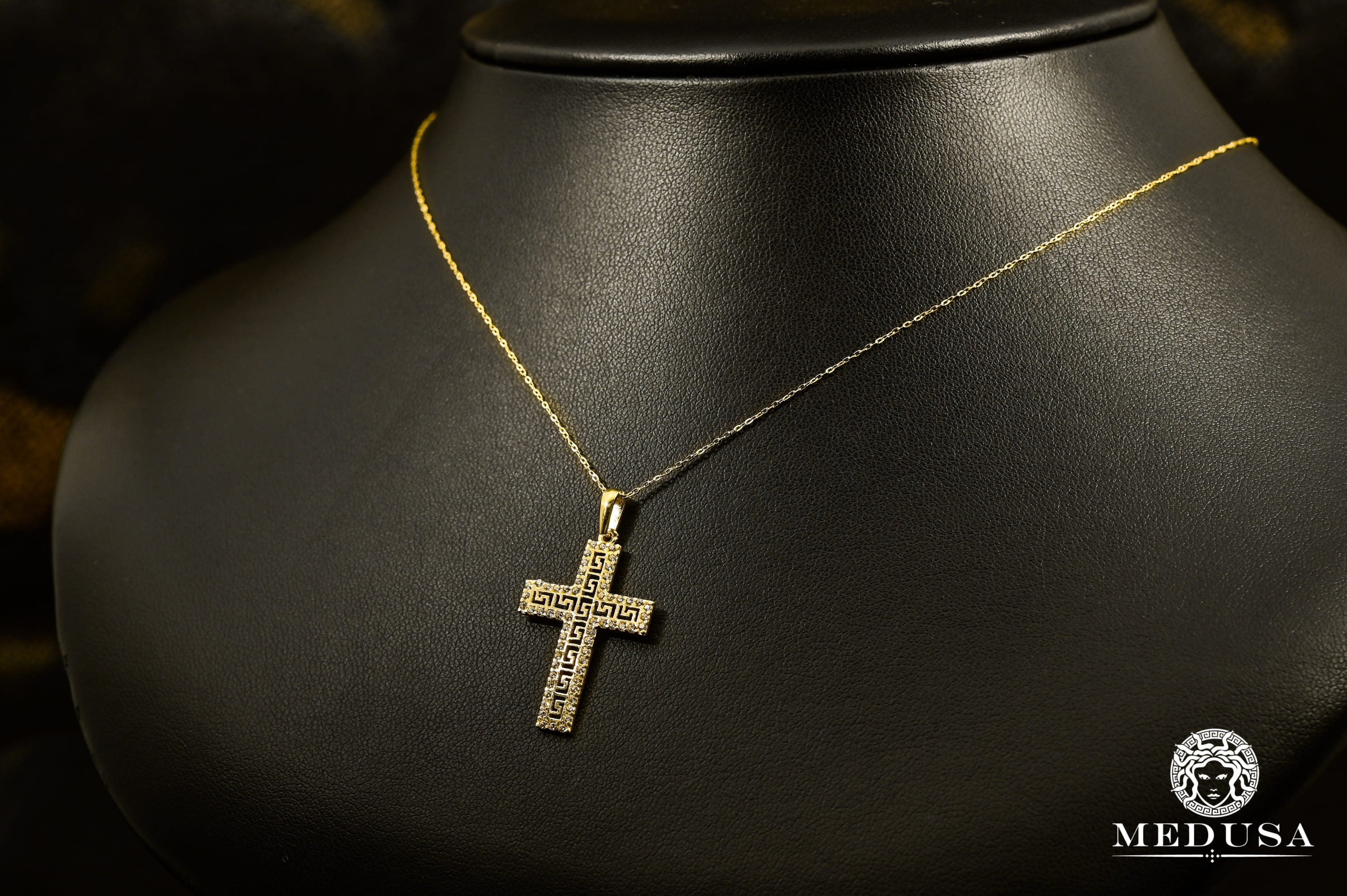 Mini Chain with Cross Pendant 