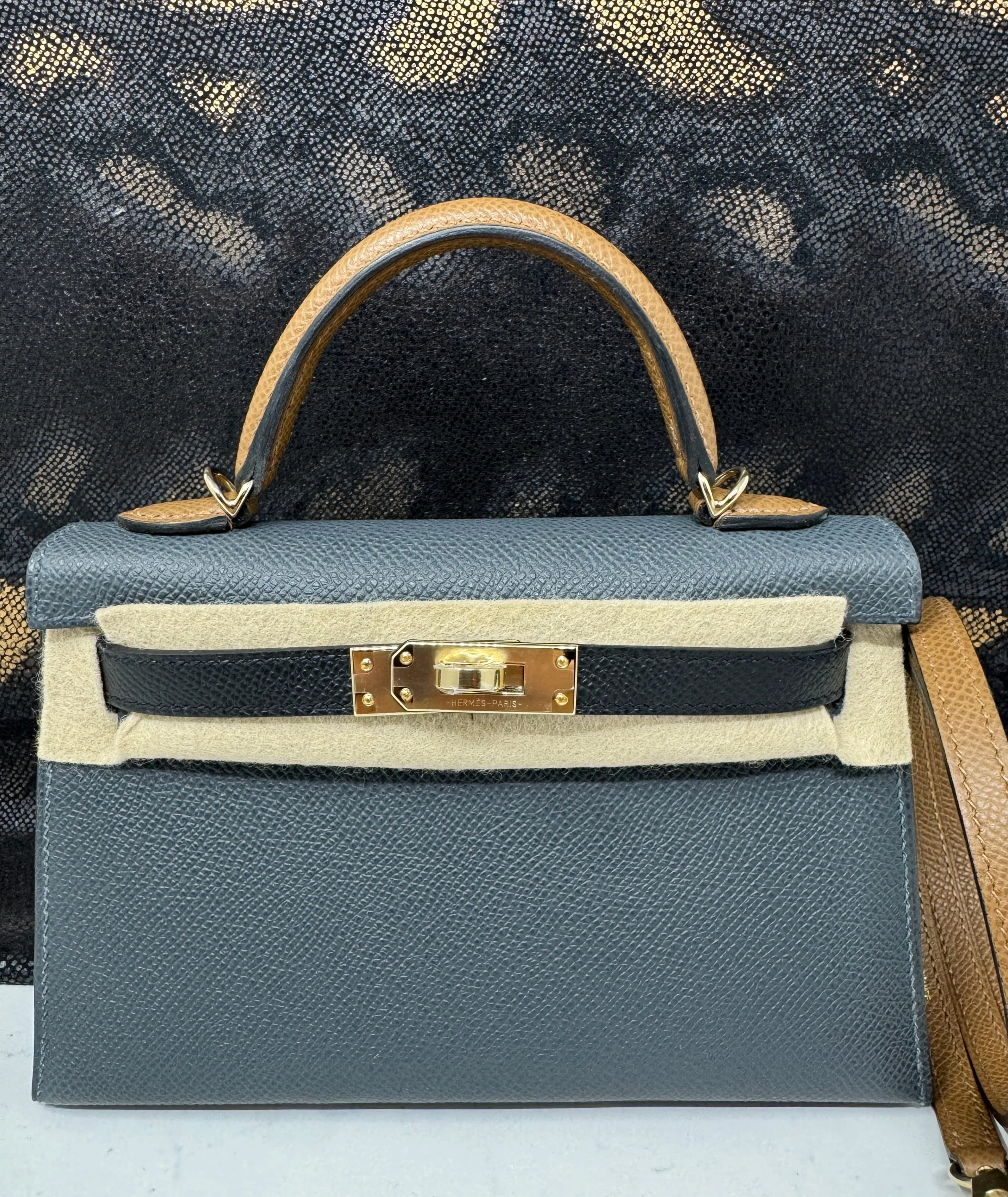 Mini Kelly 20 Misty Grey & Black & Chestnut Permabrass Hardware