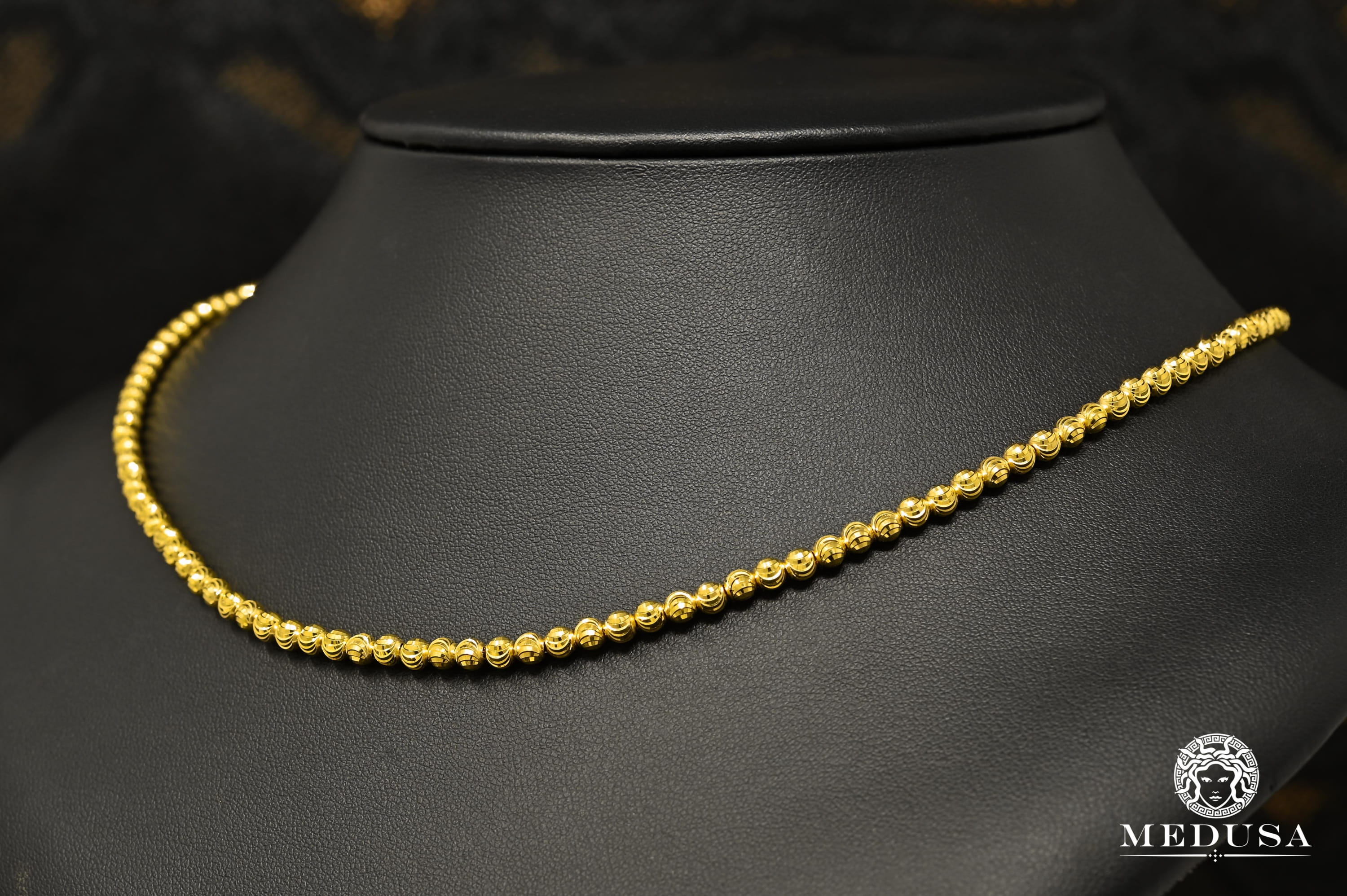 Moons Cut Necklace