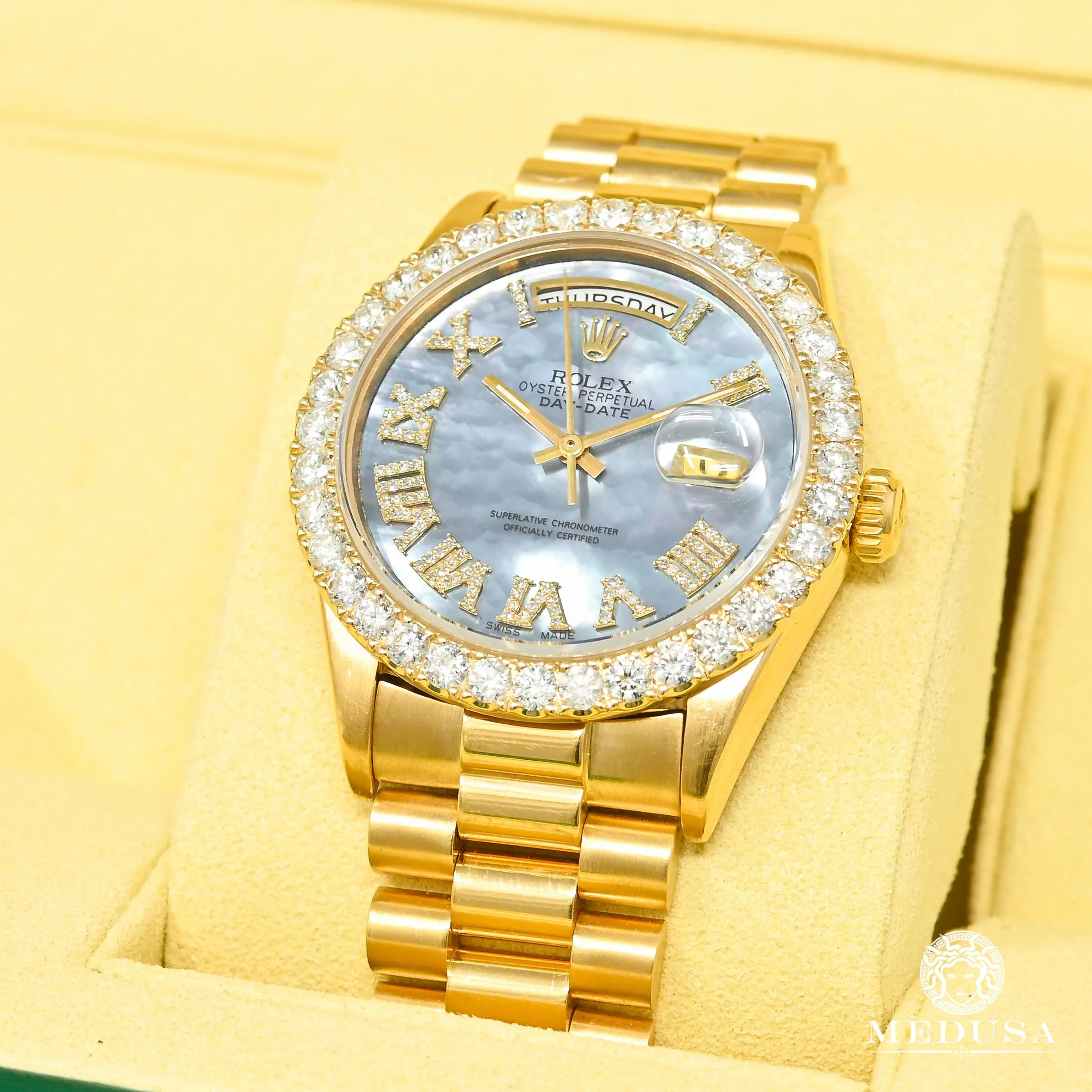 Rolex Day-Date 36mm - Cyan ''Mother Of Pearl'' - Image 2