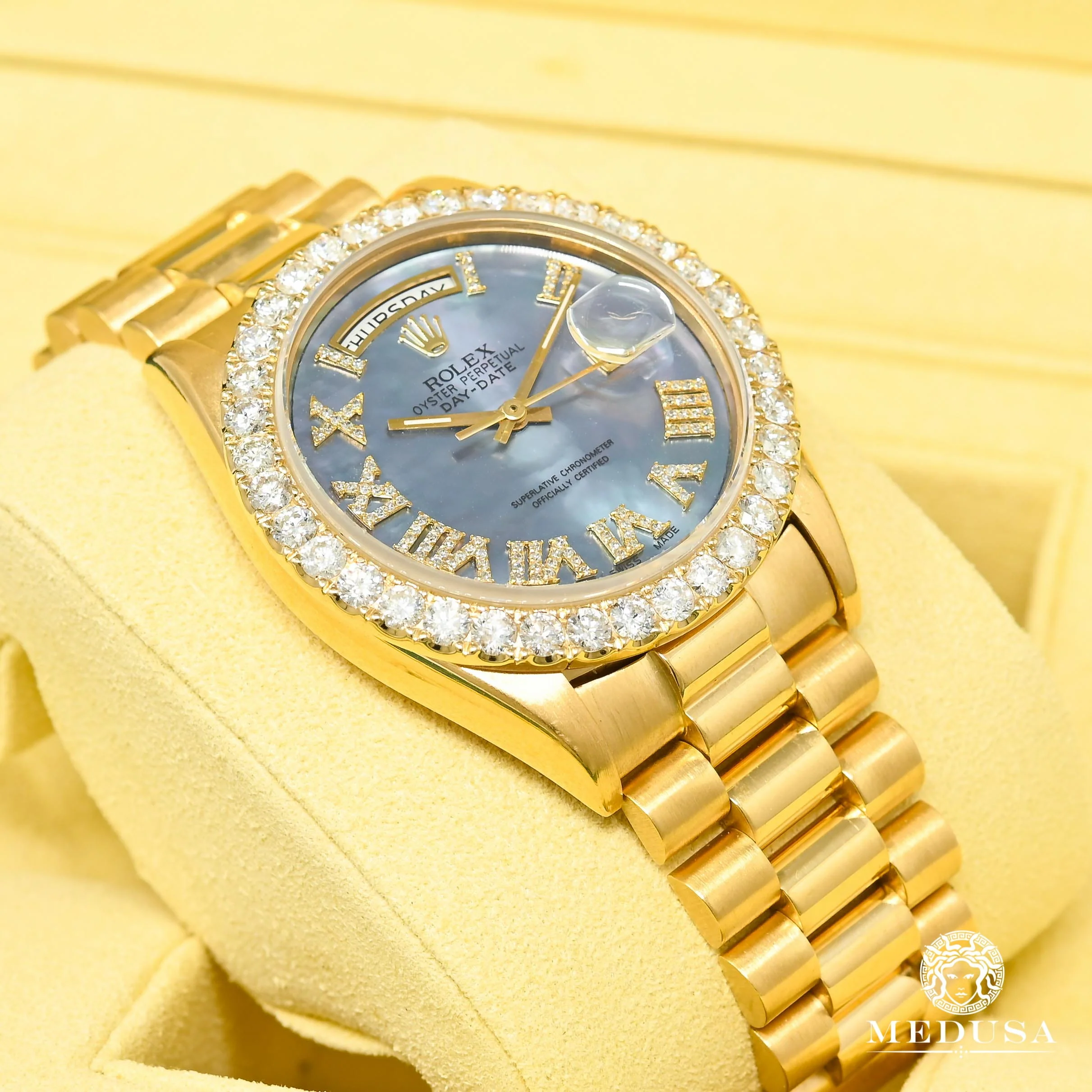 Rolex Day-Date 36mm - Cyan ''Mother Of Pearl'' - Image 3