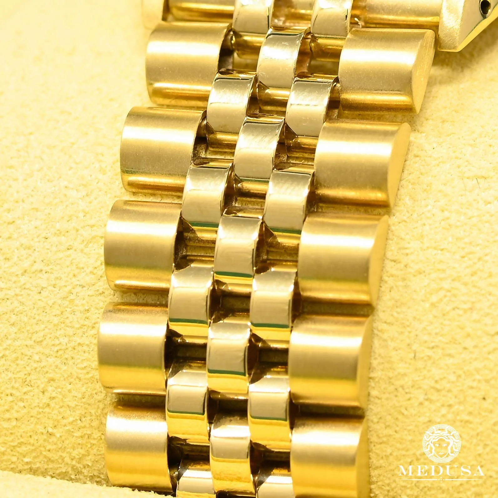 Rolex Gold Datejust 34mm - White - Image 4