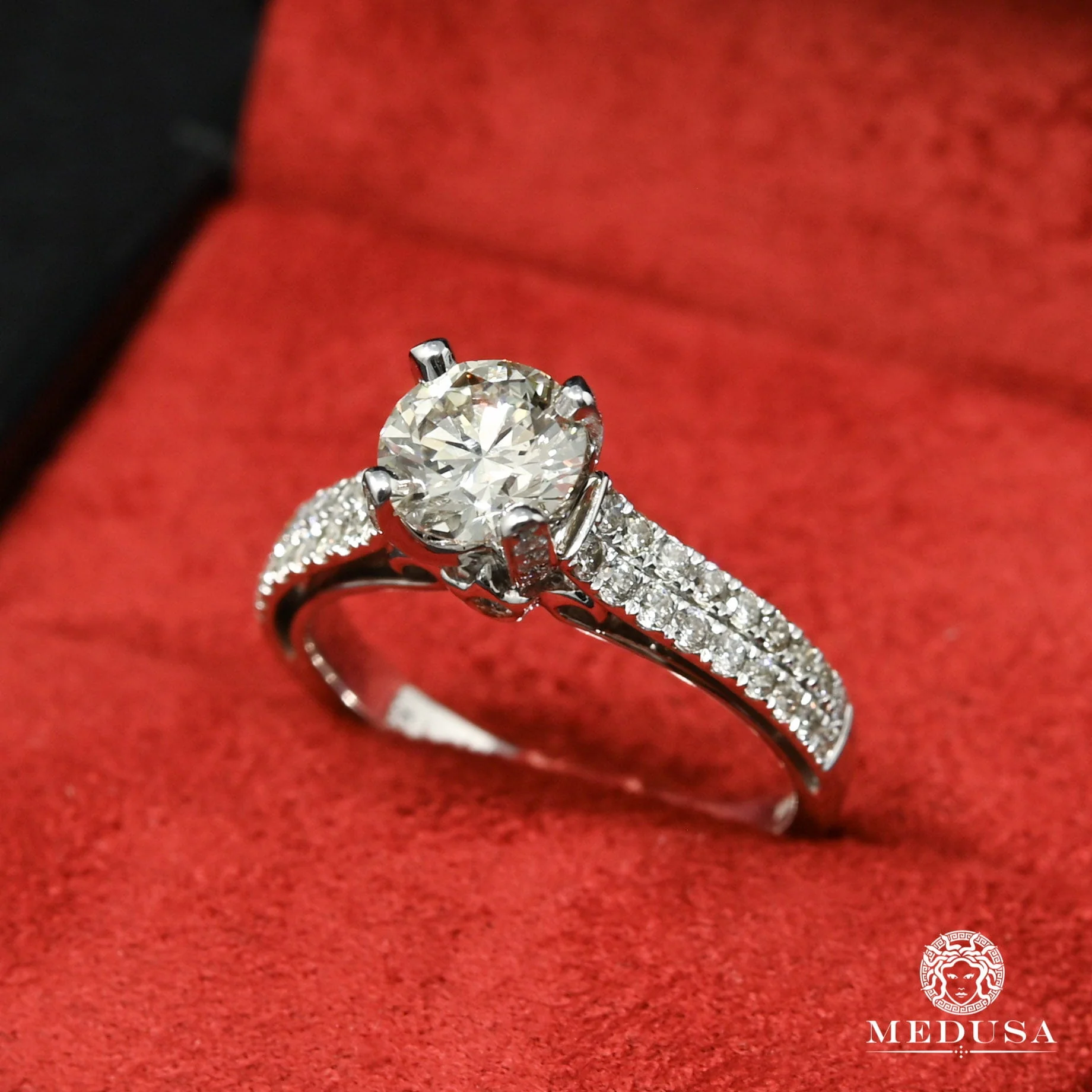 Solitaire D12 - Round Cut 