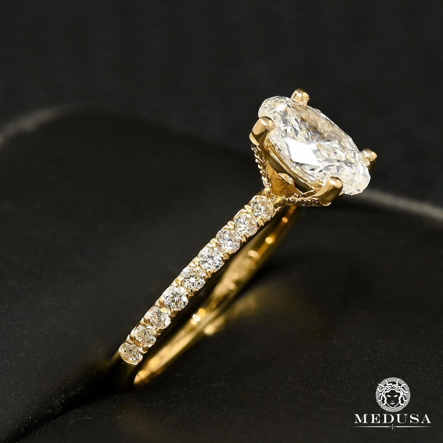 Solitaire D2 - 1.00CT Oval Cut  - Image 2