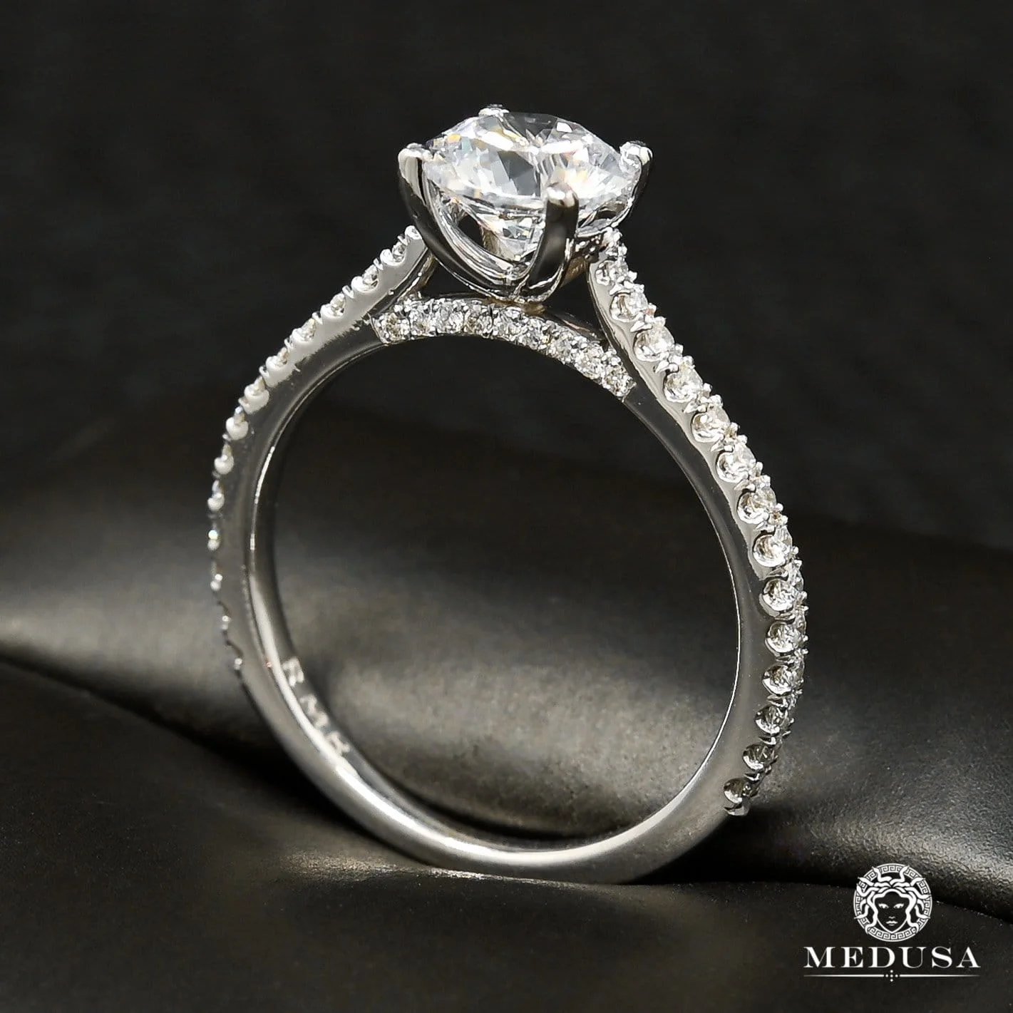 Solitaire D3 - 1.00CT Round Cut - Image 2