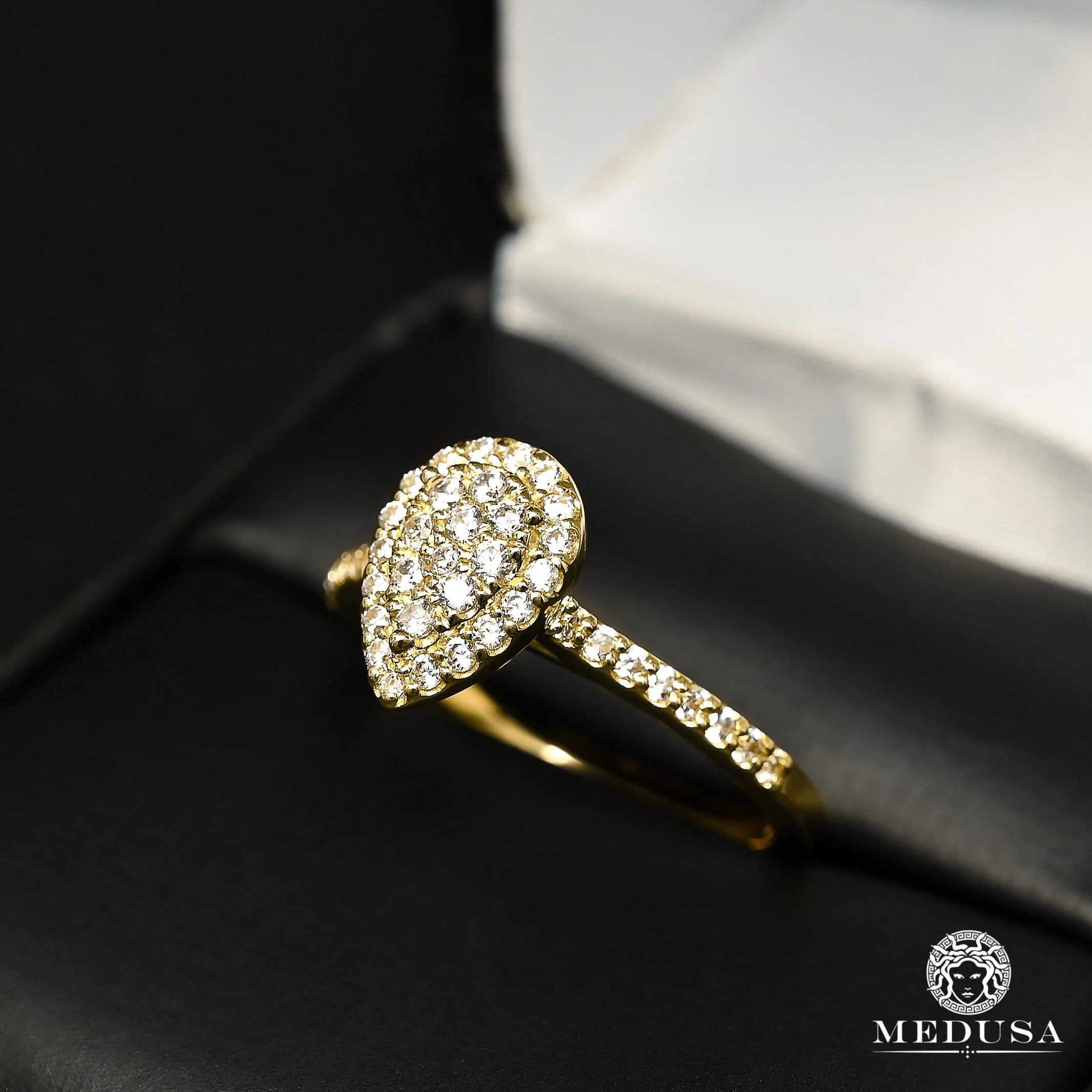 Solitaire F27 - MA0775