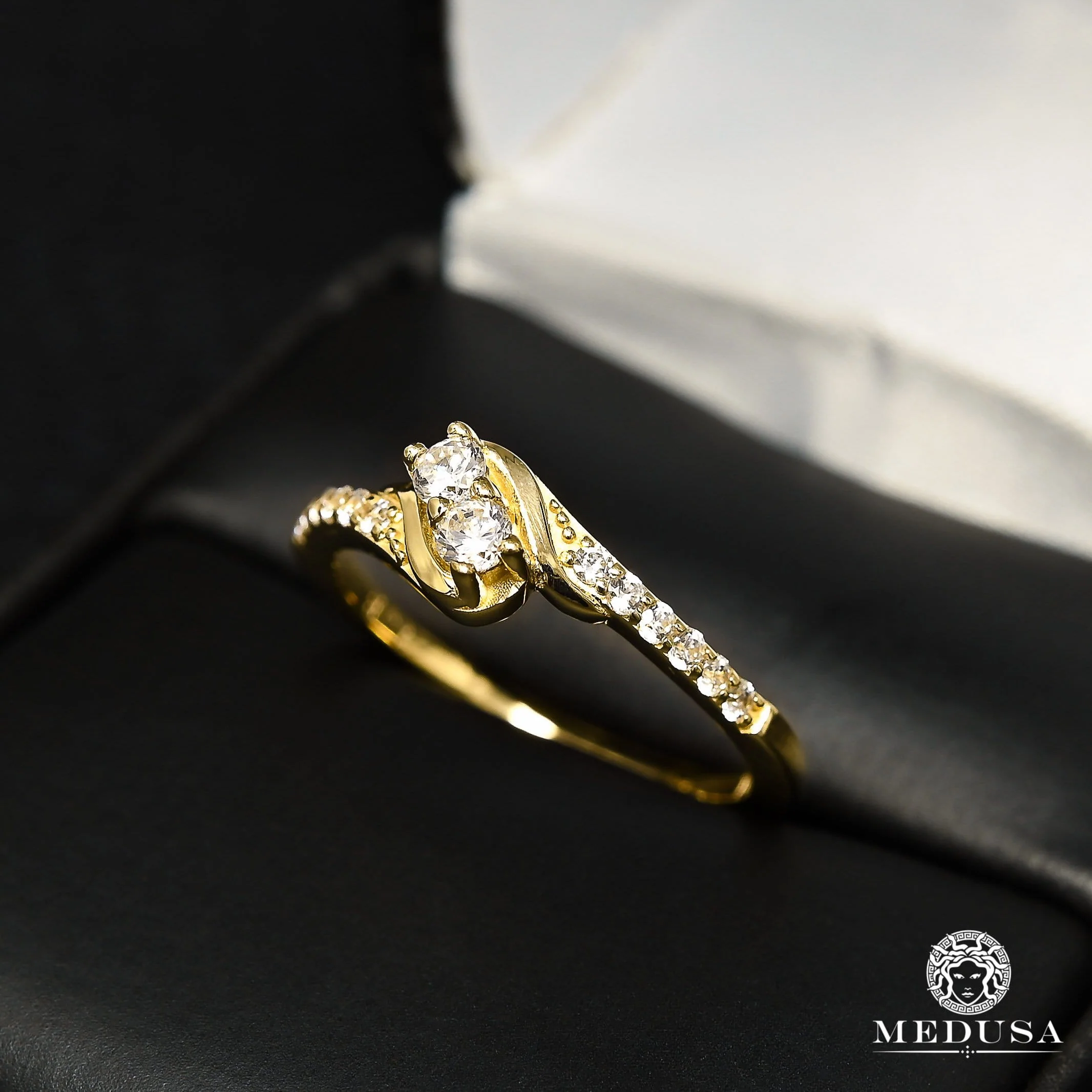 Solitaire F32 - MA0845
