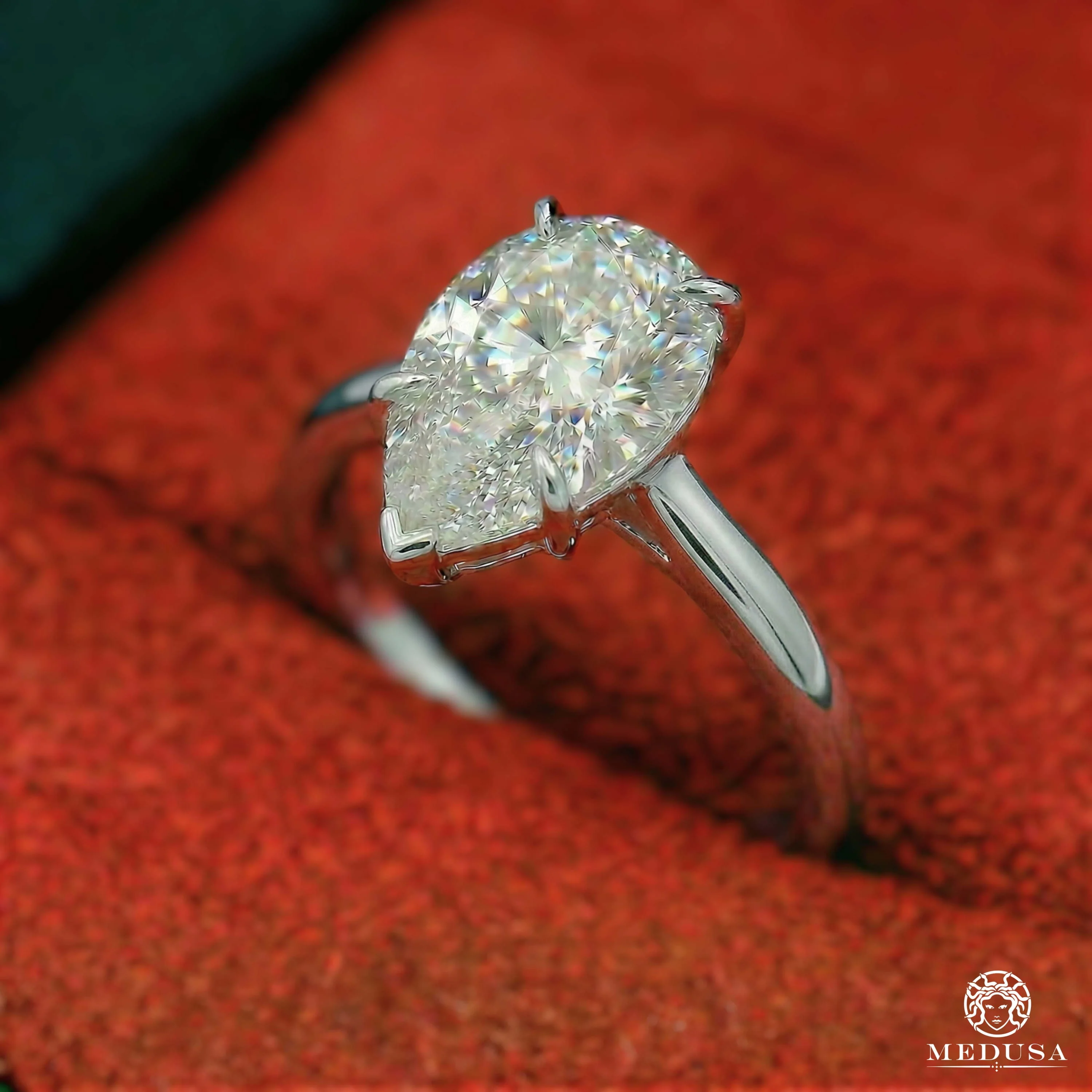 Solitaire LAB D4 - Pear Cut  - Image 6