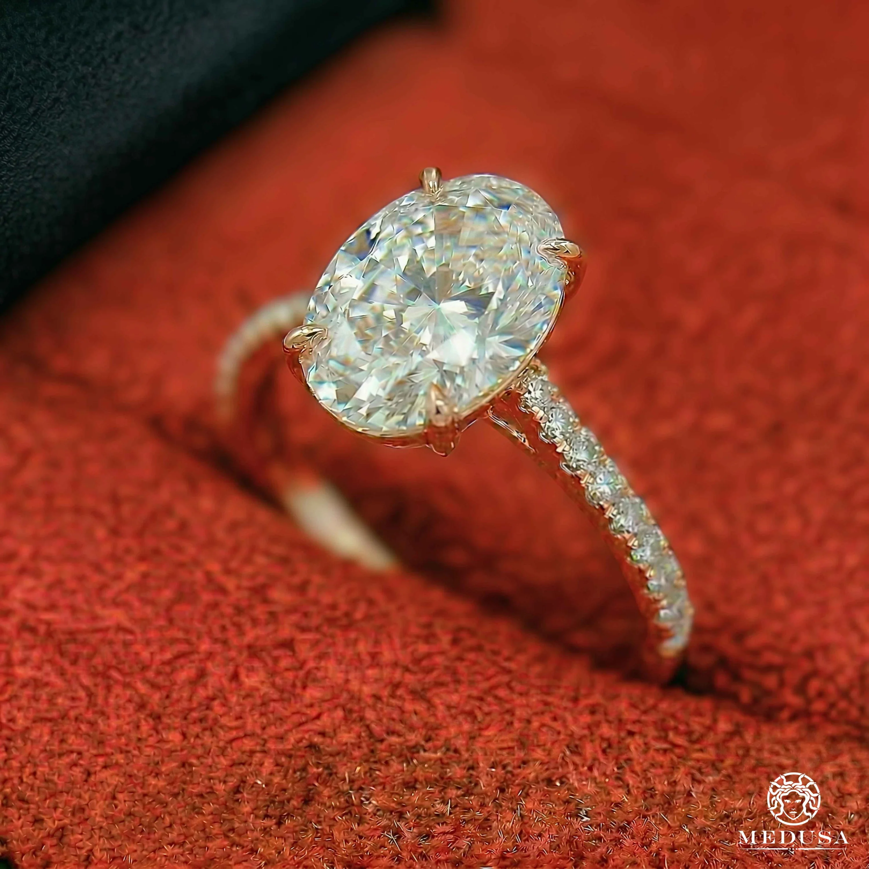 Solitaire LAB D5 - Oval Cut  - Image 2