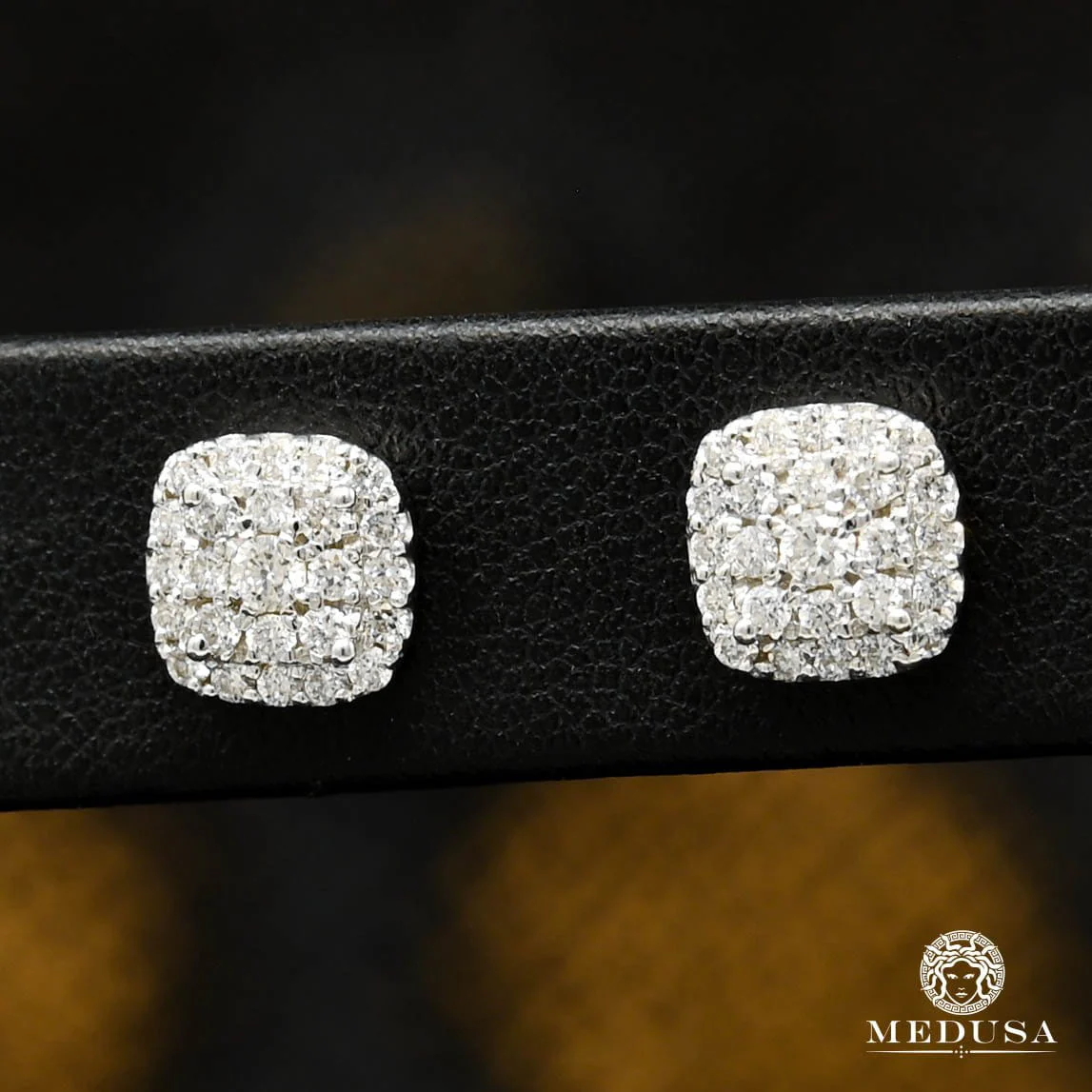 Studs D19 - Diamond 