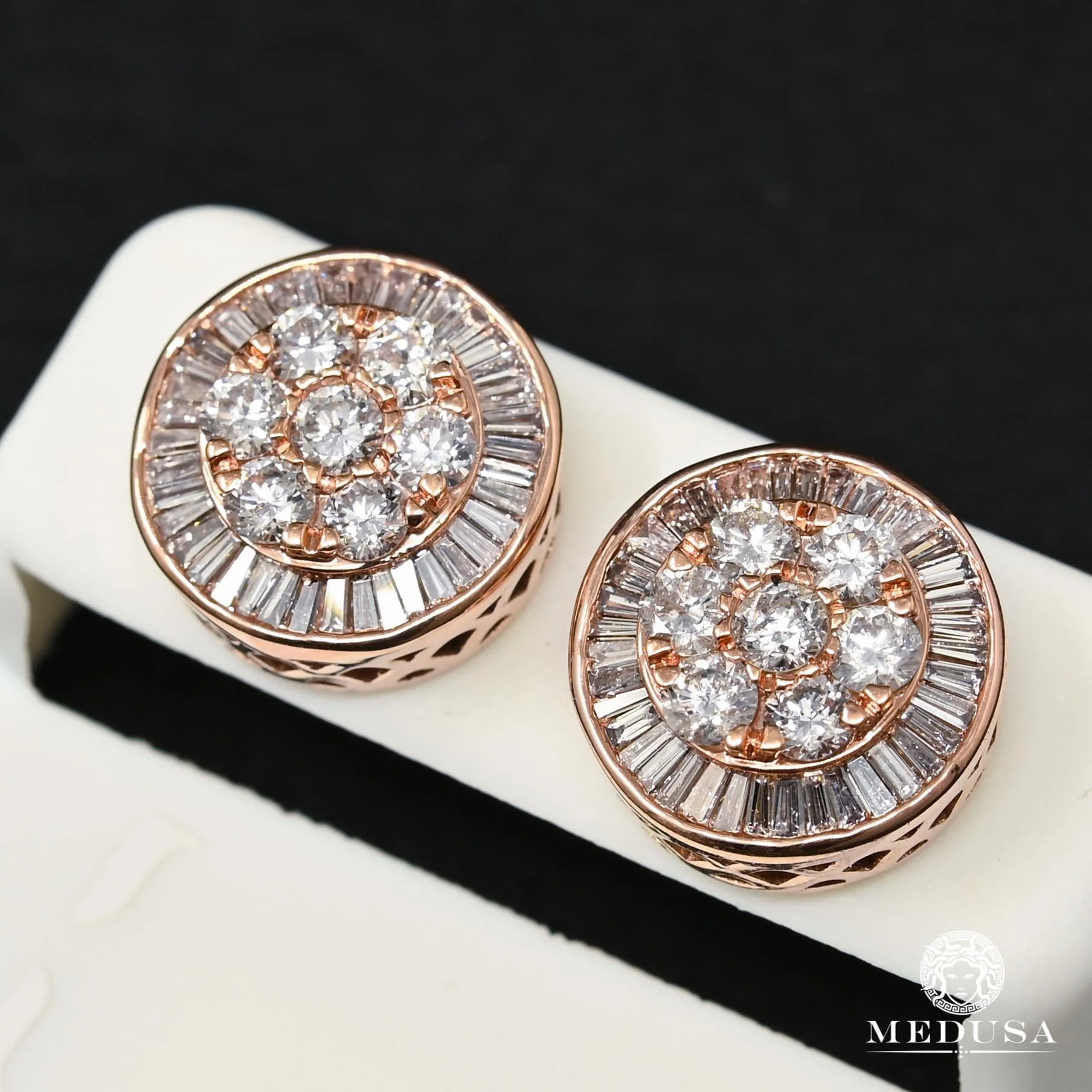 Studs D8 - Diamond 
