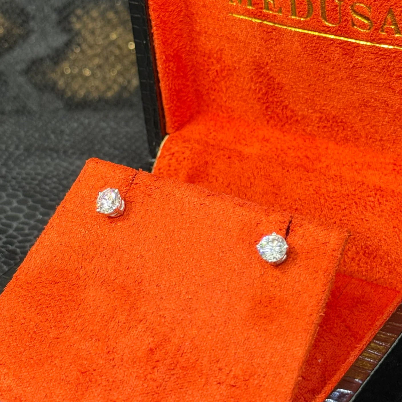 Studs LAB 1.25Ct or blanc (CB11)