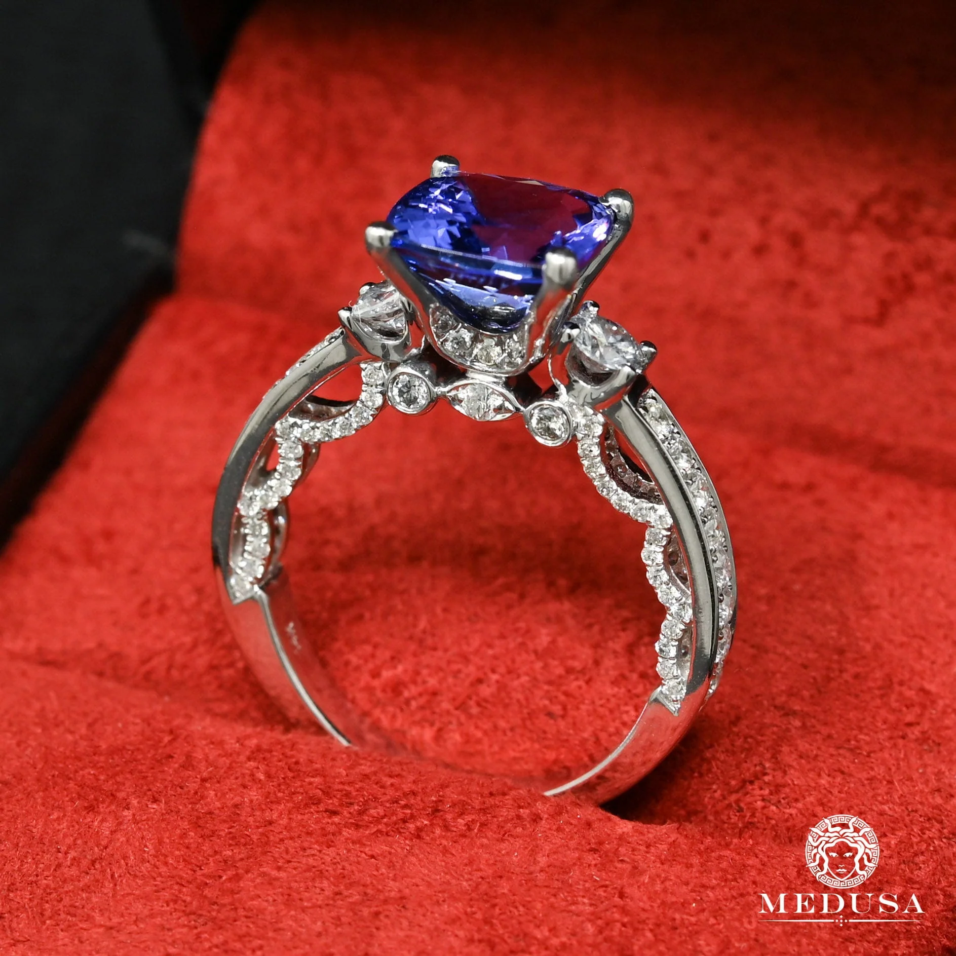 Tanzanite D1 - Diamond - Image 2