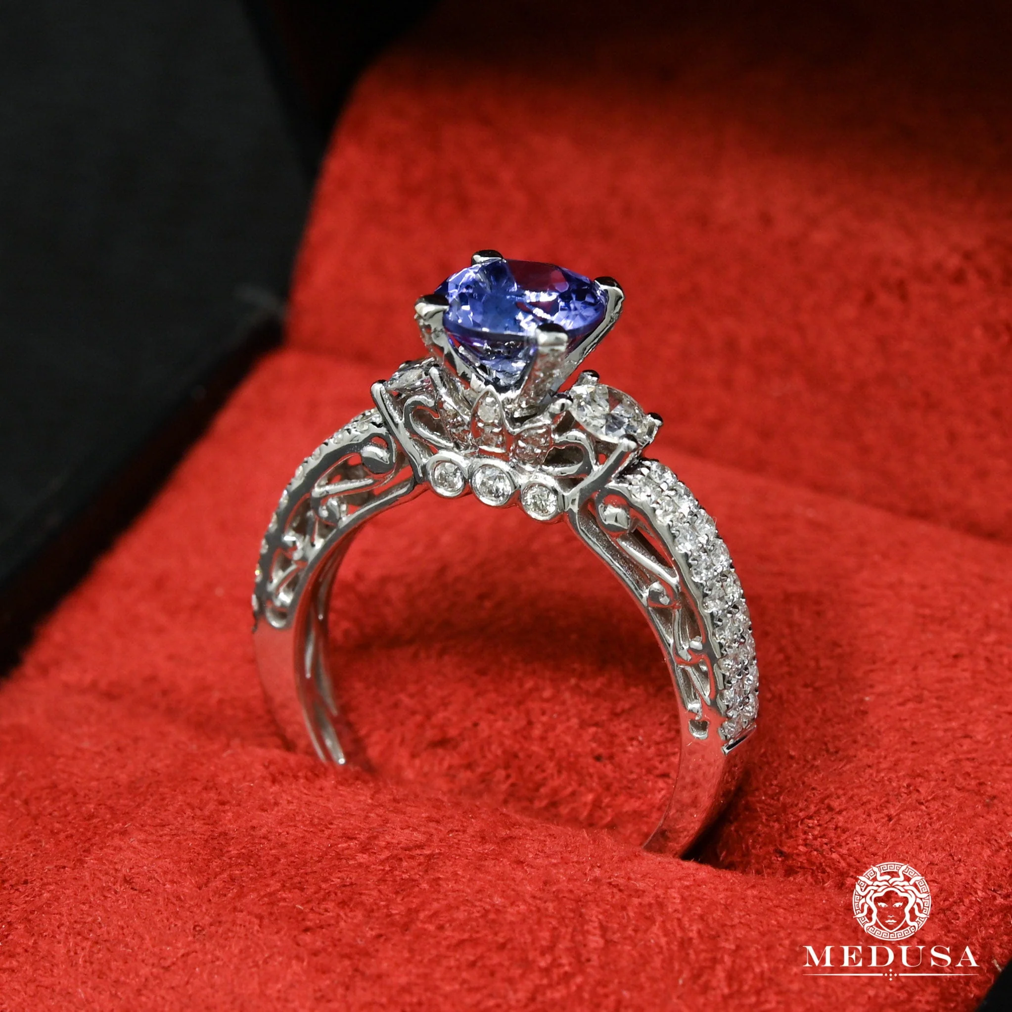 Tanzanite D2 - Diamond  - Image 2