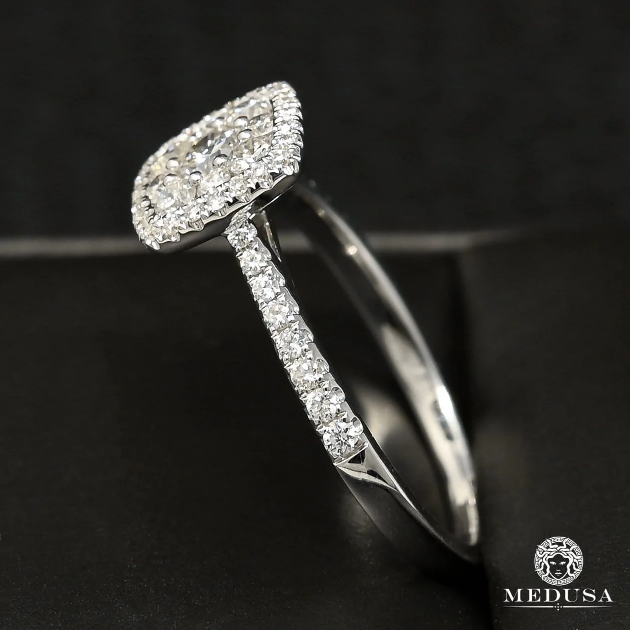 Trinity D10 - Solitaire Ring 67PT  - Image 3