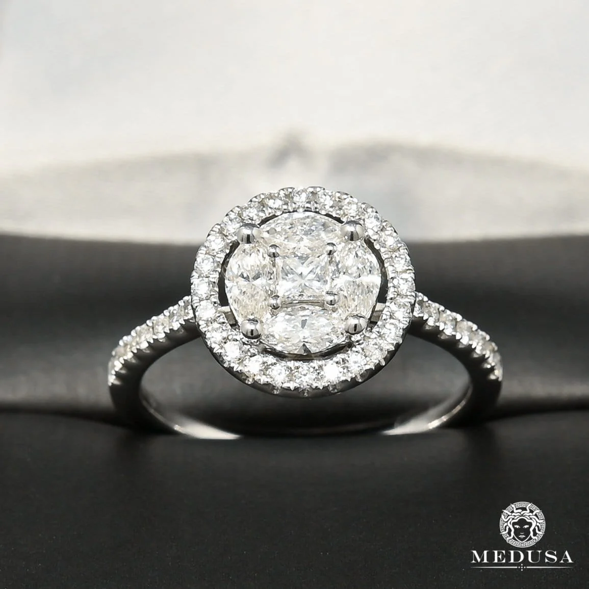 Trinity D7 - Solitaire Ring 81PT Oval Cut  - Image 2