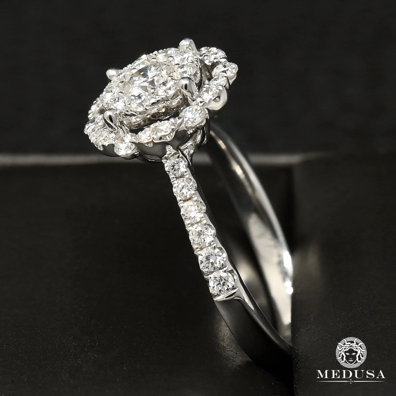 Trinity D8 - Solitaire Ring 88PT  - Image 3